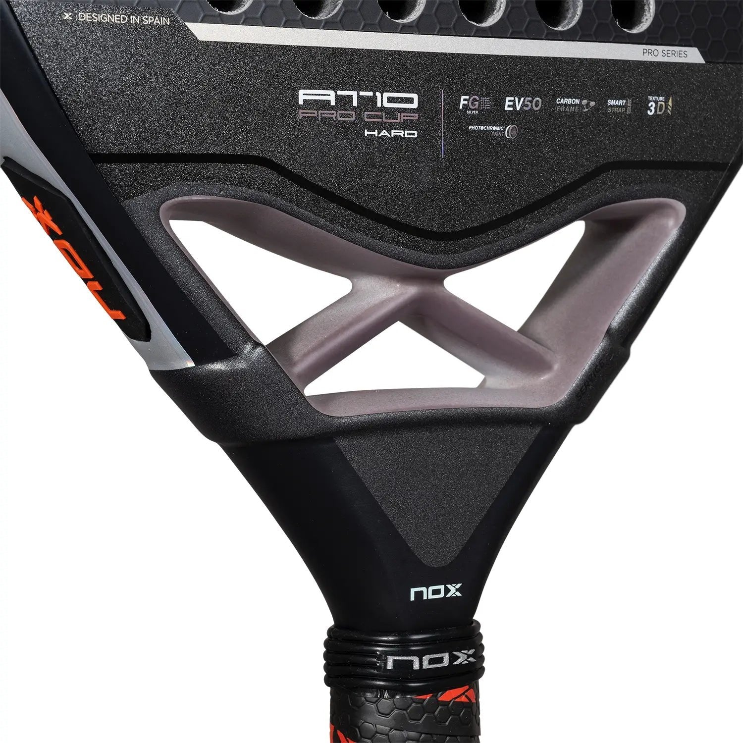 Padelschläger NOX AT10 Pro Cup Hard by Agustín Tapia 2025