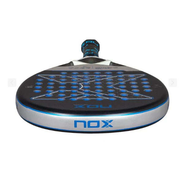 Padelschläger NOX TL10 Quantum 12K מאת Tino Libaak 2025
