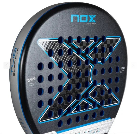 Padelschläger NOX TL10 Quantum 12K מאת Tino Libaak 2025